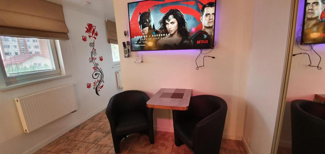 Aparthotel 3 ,, Cosy House Studio" & Parking Kaunas Bagian luar foto