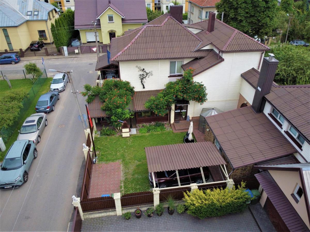 Aparthotel 3 ,, Cosy House Studio" & Parking Kaunas Bagian luar foto